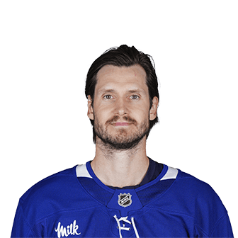 Oliver Ekman-Larsson headshot
