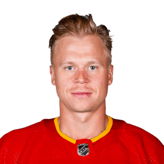 Olli Maatta headshot