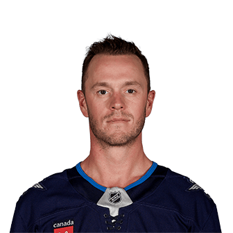 Jonathan Toews headshot