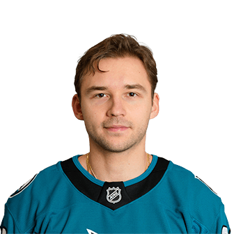 Philipp Kurashev headshot